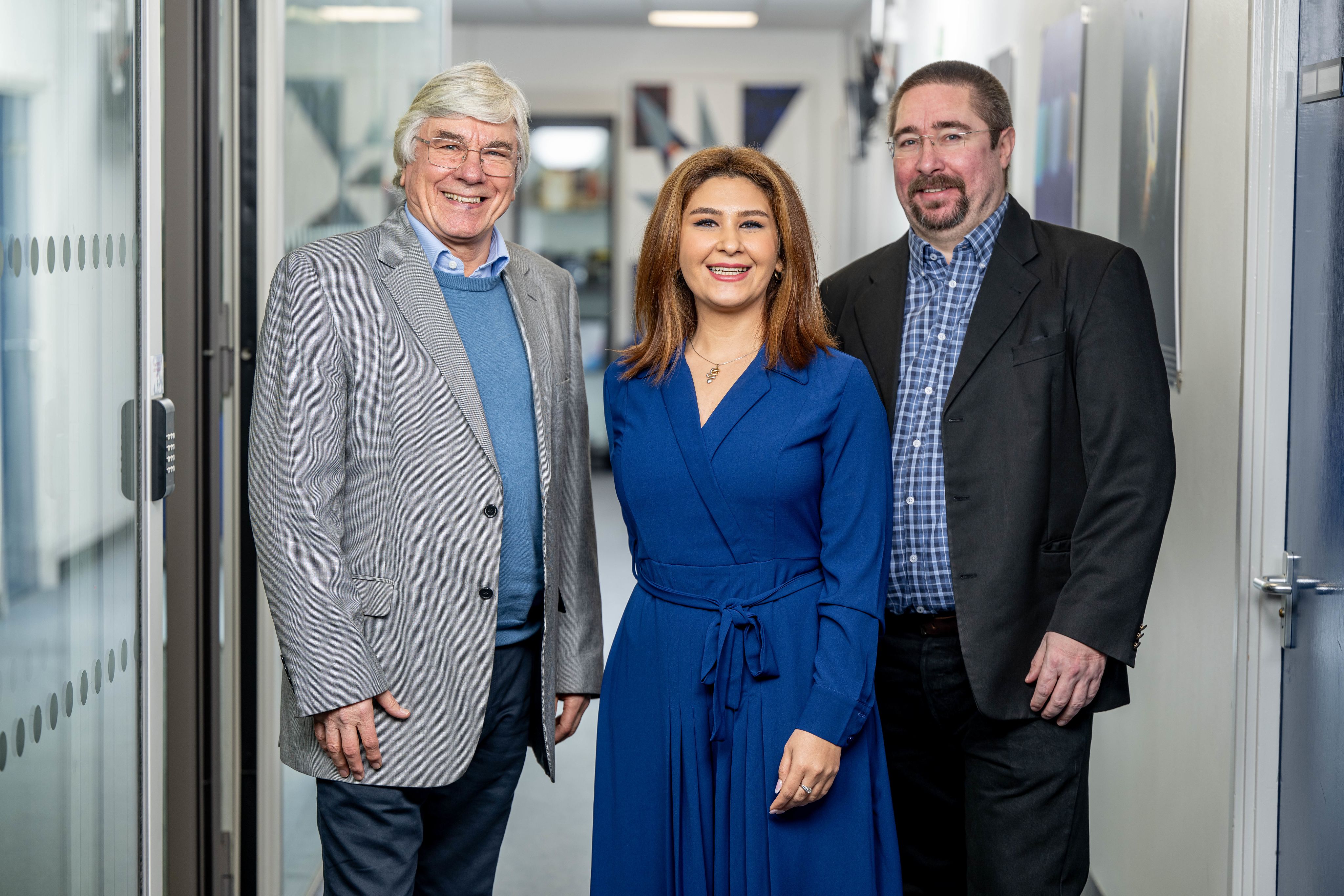 Nigel Biggs (L), Business Advisor and Mentor; Dr Anna Vartapetiance, Securium CEO, and Dr Lee Gillam (R), Securium CTO